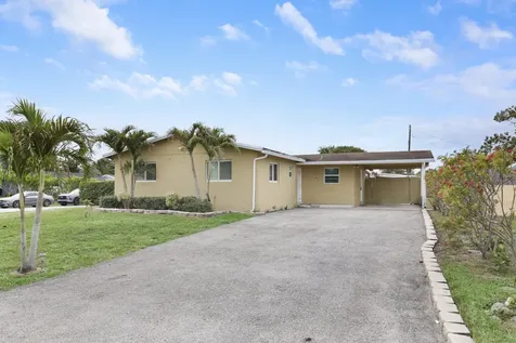 827 Caroline Avenue West Palm Beach FL 33413