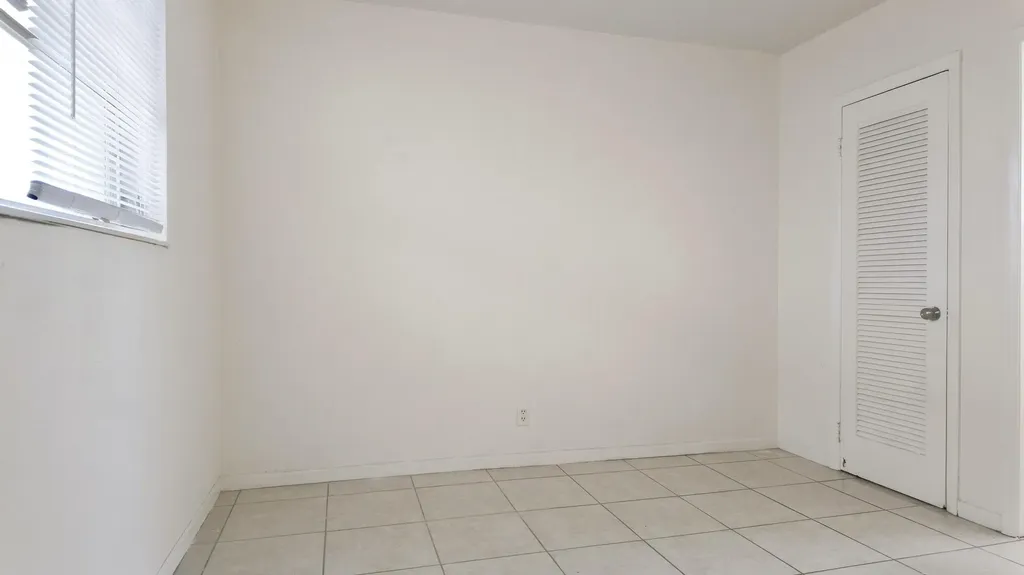 1945 NE 4th Street Deerfield Beach FL 33441