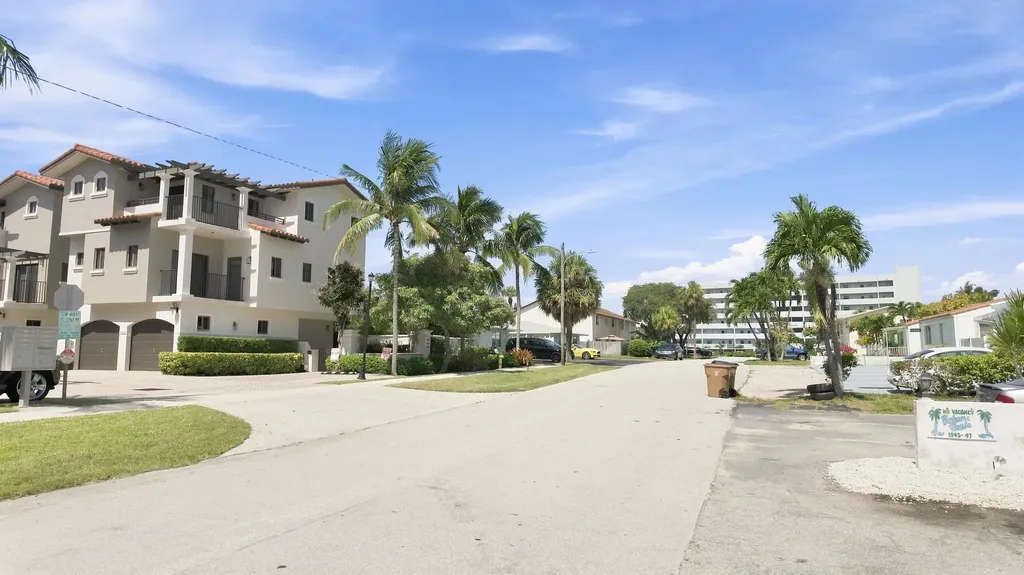1945 NE 4th Street Deerfield Beach FL 33441