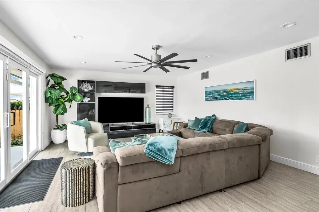 39 Castle Harbor Isle Drive Fort Lauderdale FL 33308