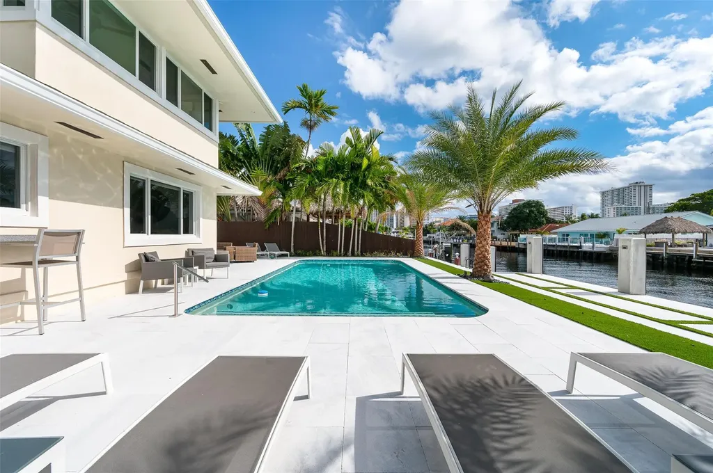 39 Castle Harbor Isle Drive Fort Lauderdale FL 33308