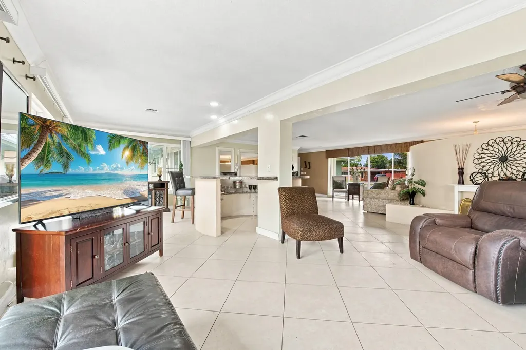 1000 Wyoming Avenue Fort Lauderdale FL 33312