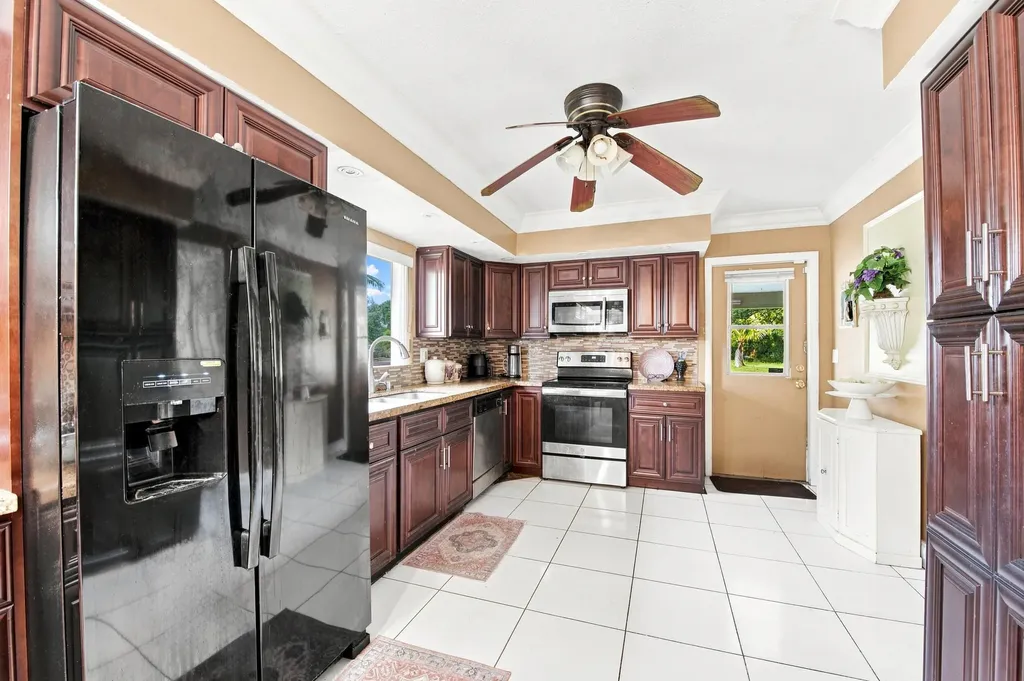 1000 Wyoming Avenue Fort Lauderdale FL 33312
