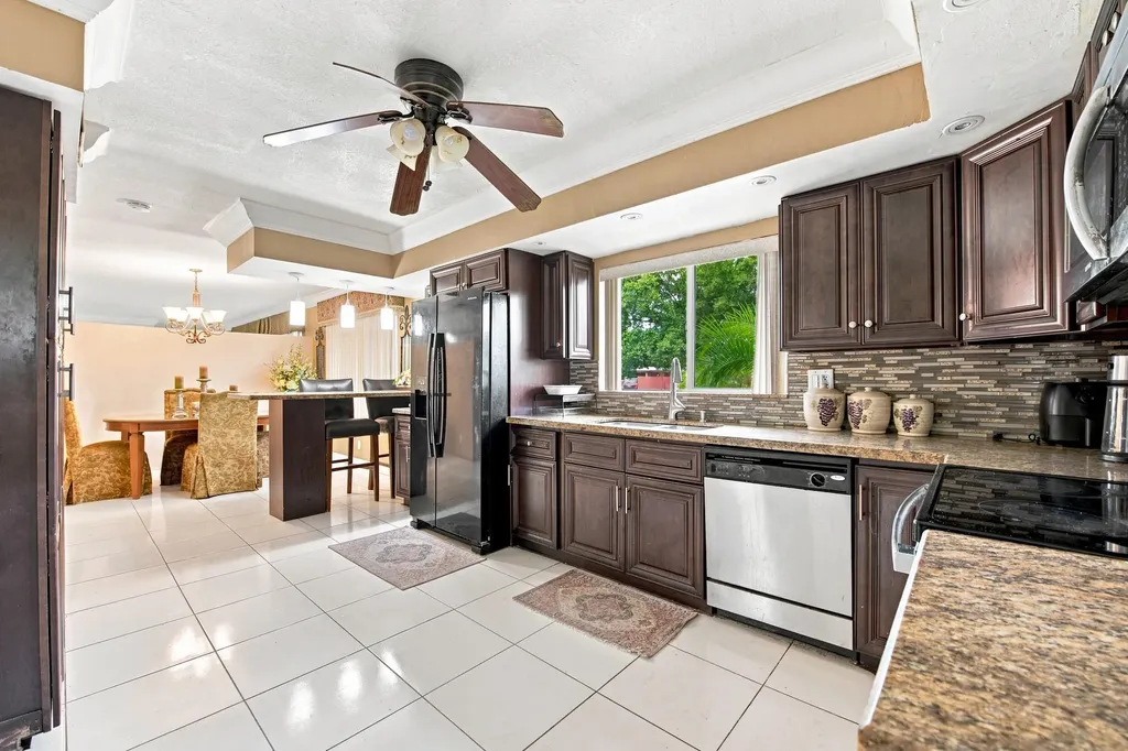 1000 Wyoming Avenue Fort Lauderdale FL 33312