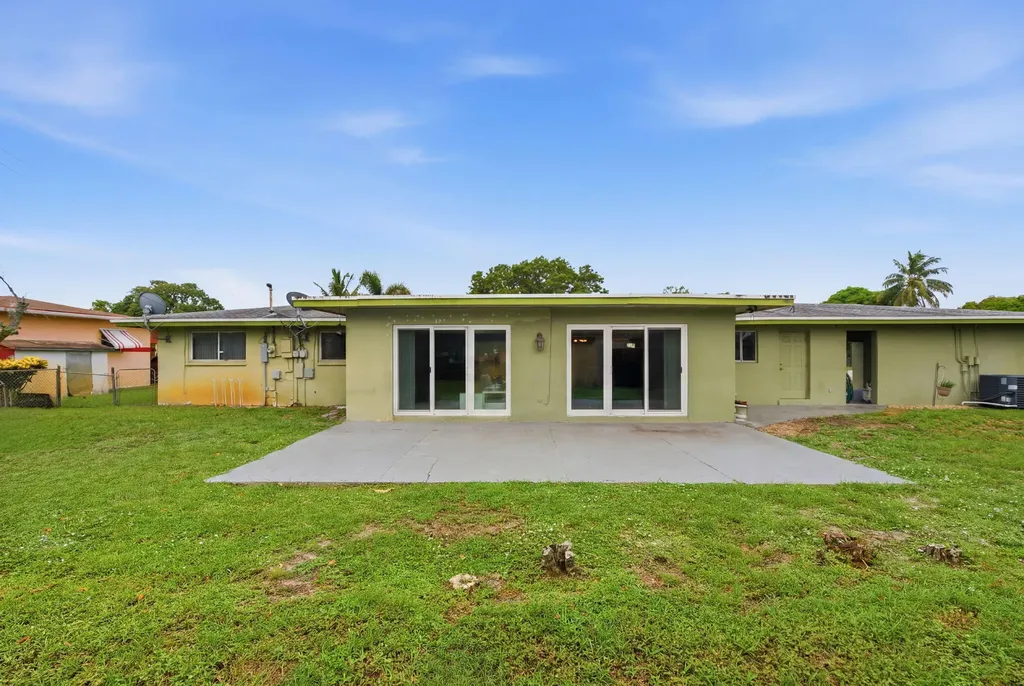 1000 Wyoming Avenue Fort Lauderdale FL 33312