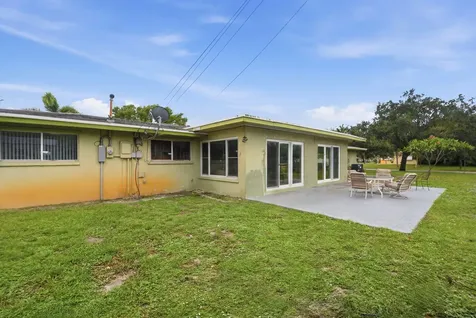1000 Wyoming Avenue Fort Lauderdale FL 33312