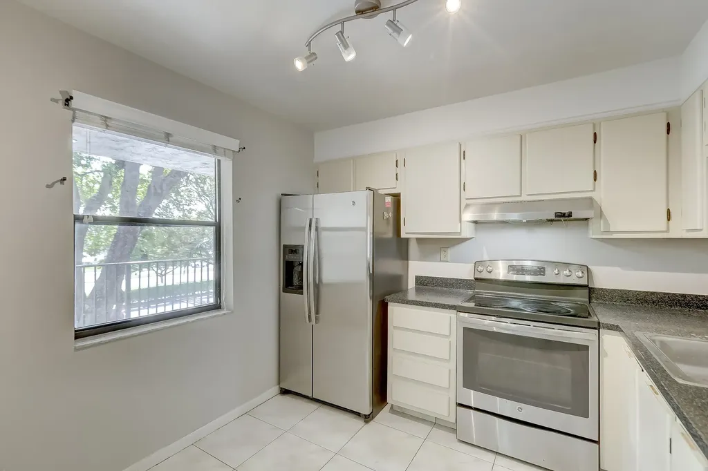 6751 N University Drive Tamarac FL 33321