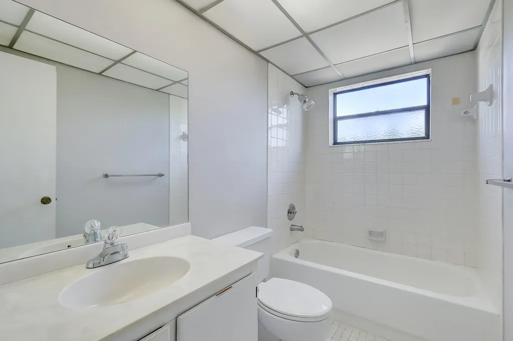 6751 N University Drive Tamarac FL 33321