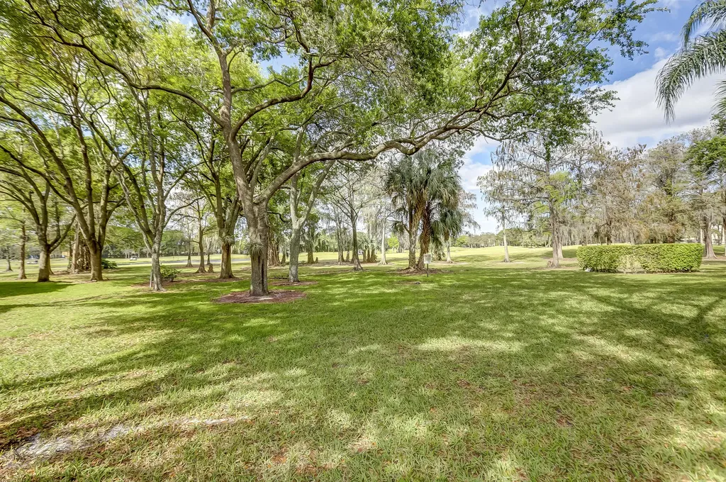 6751 N University Drive Tamarac FL 33321