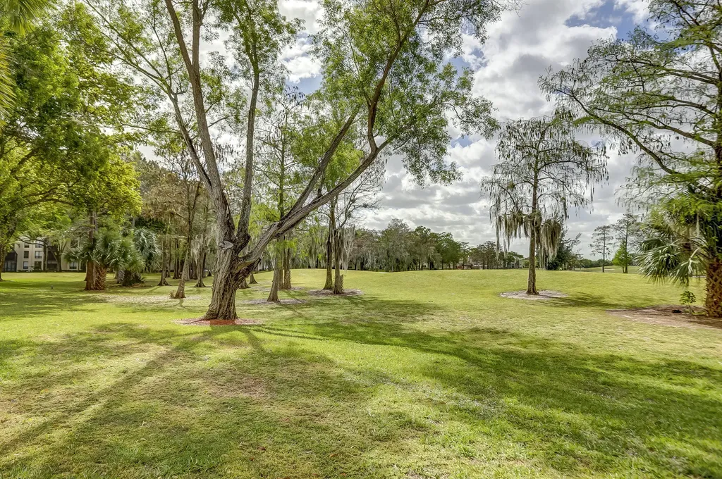 6751 N University Drive Tamarac FL 33321