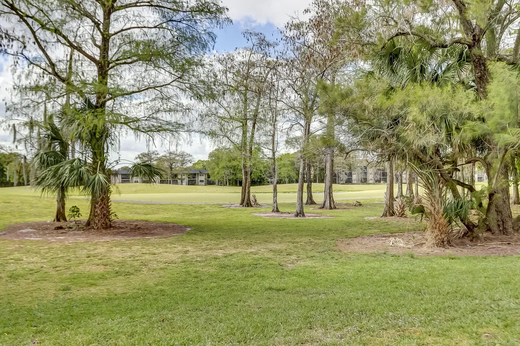 6751 N University Drive Tamarac FL 33321