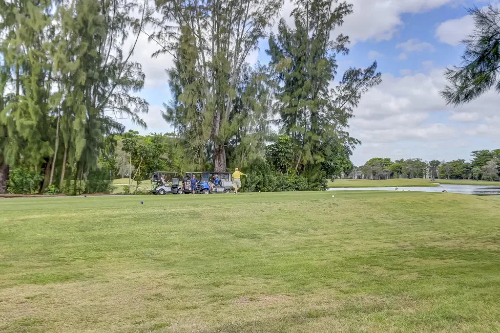 6751 N University Drive Tamarac FL 33321