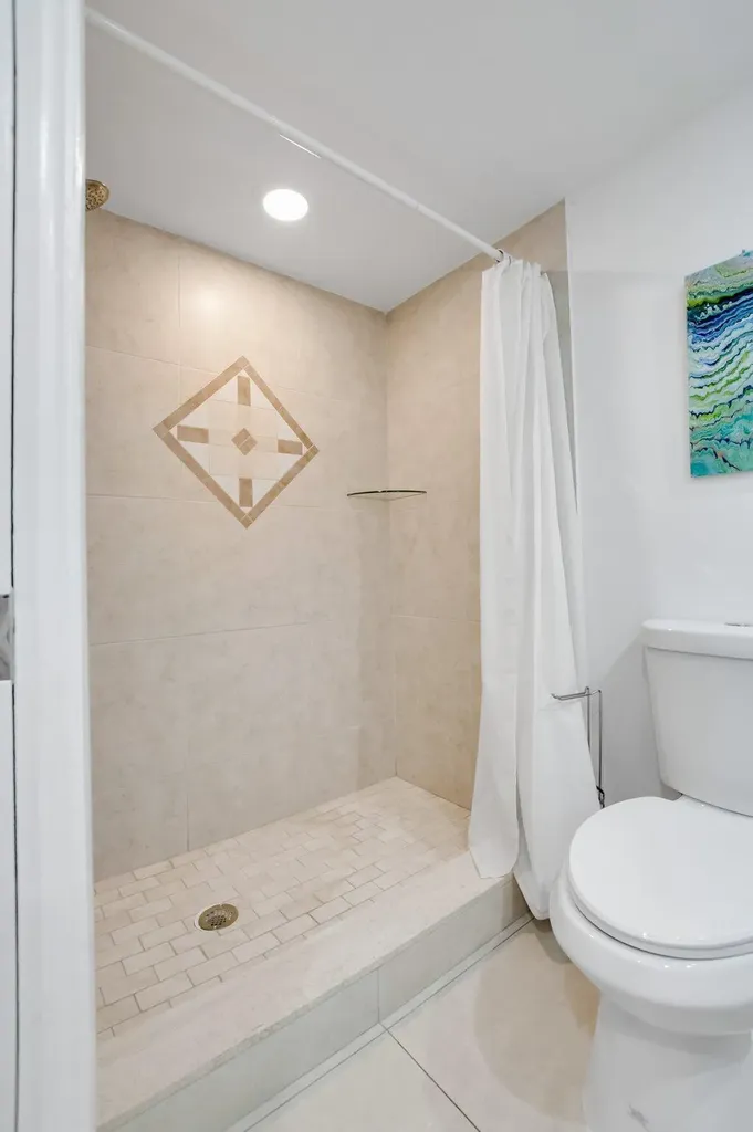 1222 Hillsboro Mile Hillsboro Beach FL 33062