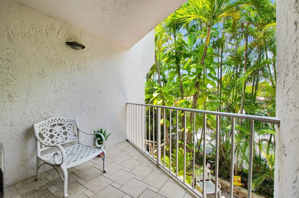 1222 Hillsboro Mile Hillsboro Beach FL 33062