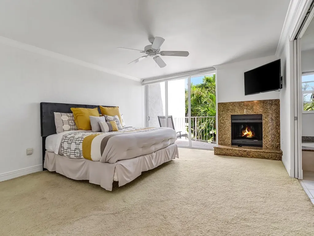 1222 Hillsboro Mile Hillsboro Beach FL 33062