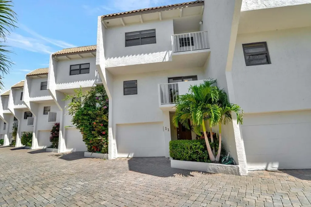 1222 Hillsboro Mile Hillsboro Beach FL 33062