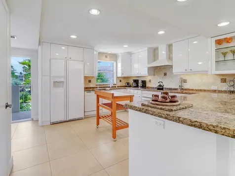 1222 Hillsboro Mile Hillsboro Beach FL 33062