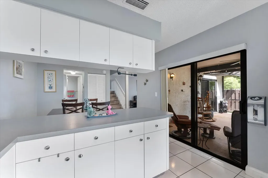 2562 NW 99th Avenue Coral Springs FL 33065