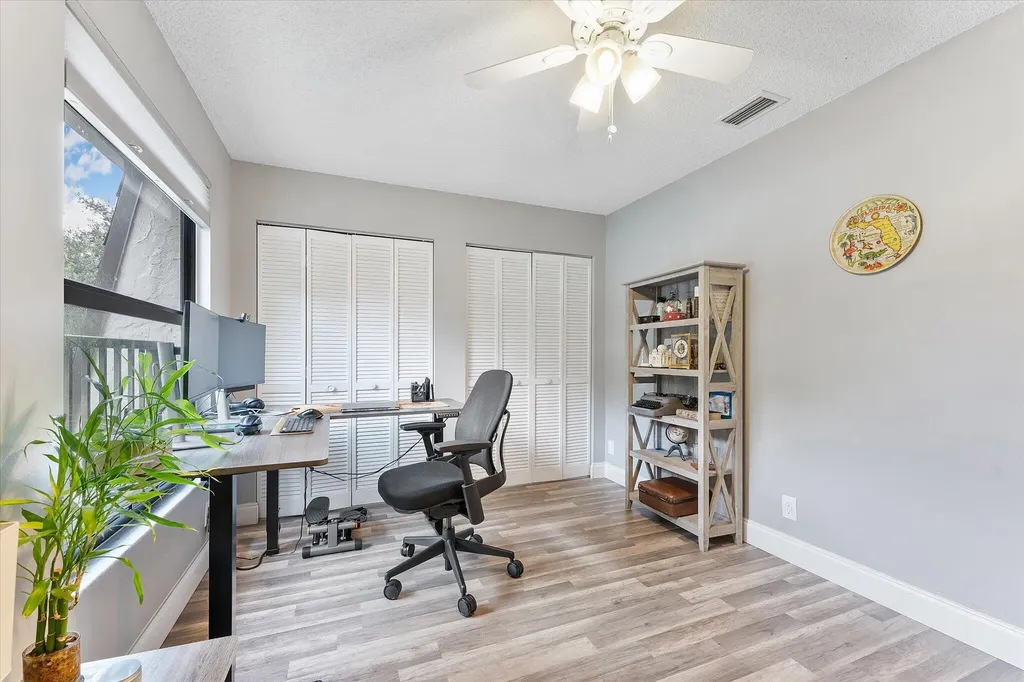 2562 NW 99th Avenue Coral Springs FL 33065