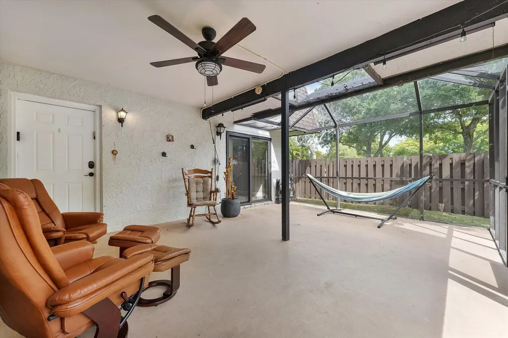 2562 NW 99th Avenue Coral Springs FL 33065