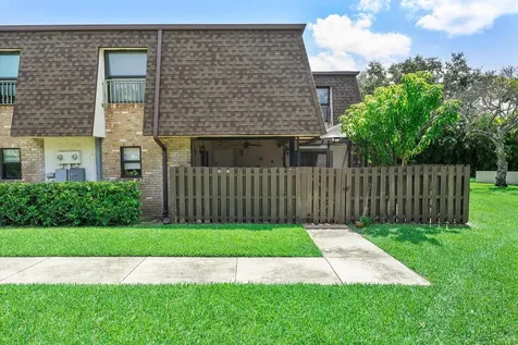 2562 NW 99th Avenue Coral Springs FL 33065