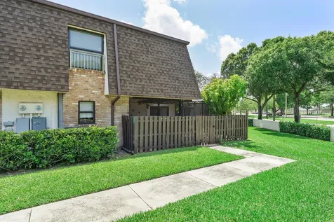 2562 NW 99th Avenue Coral Springs FL 33065