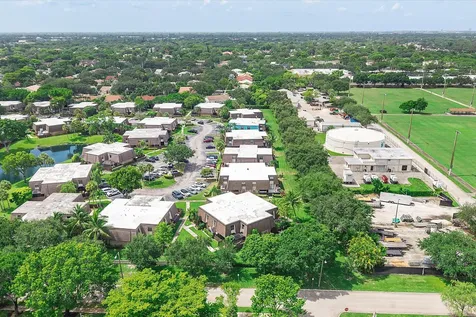 2562 NW 99th Avenue Coral Springs FL 33065