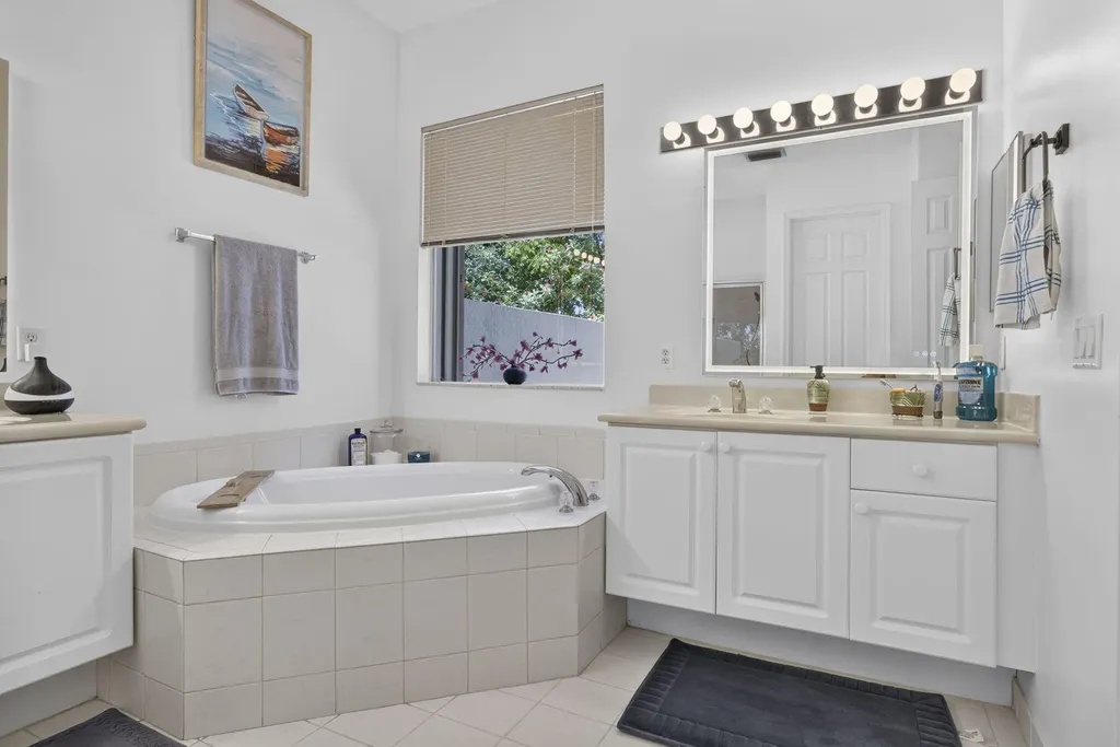 11202 Osprey Lake Lane Palm Beach Gardens FL 33412