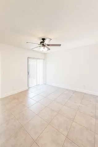 3504 Waterview Circle Palm Springs FL 33461