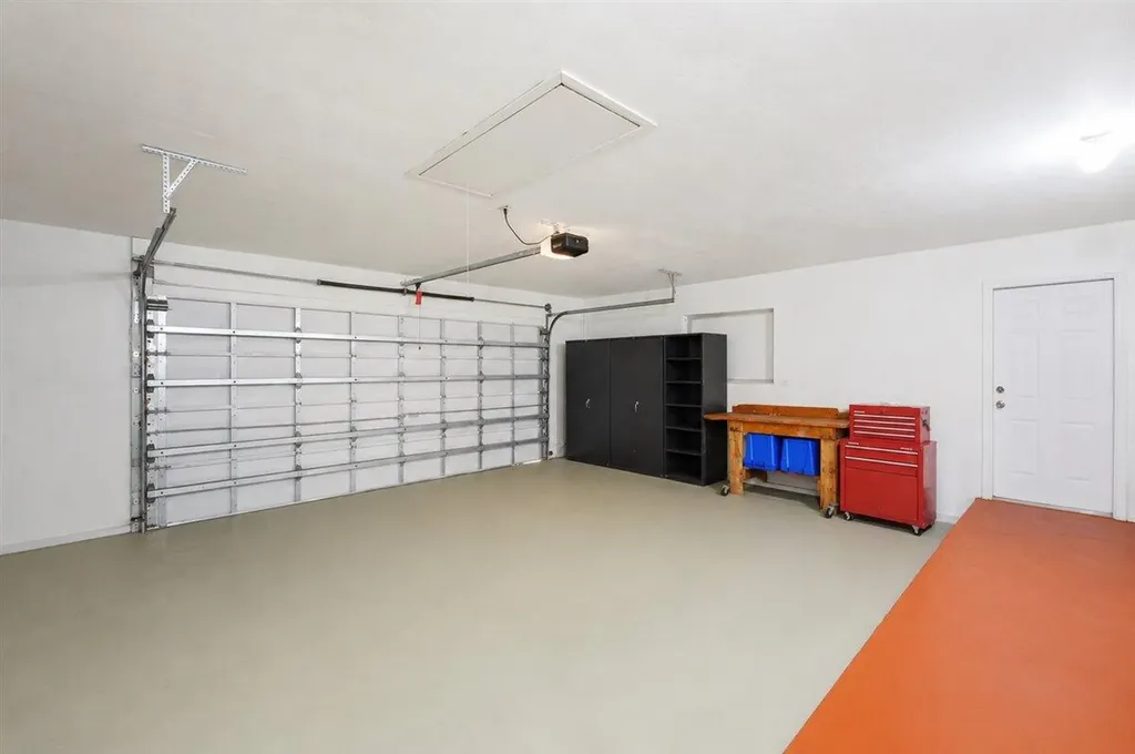 9401 NW 70 Place Tamarac FL 33321