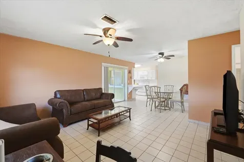9401 NW 70 Place Tamarac FL 33321