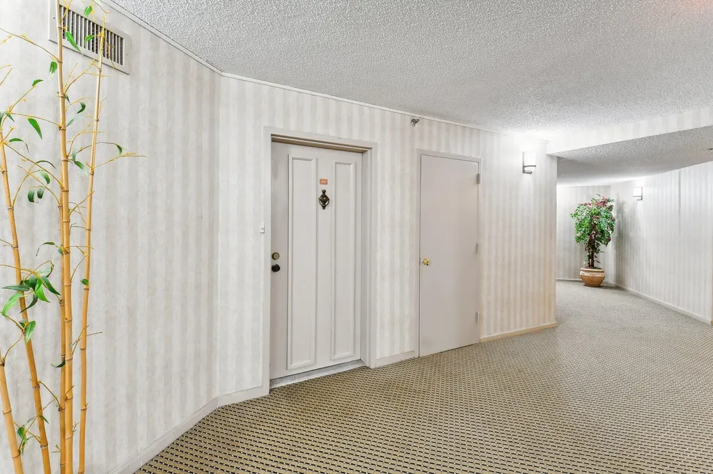 6463 La Costa Drive Boca Raton FL 33433
