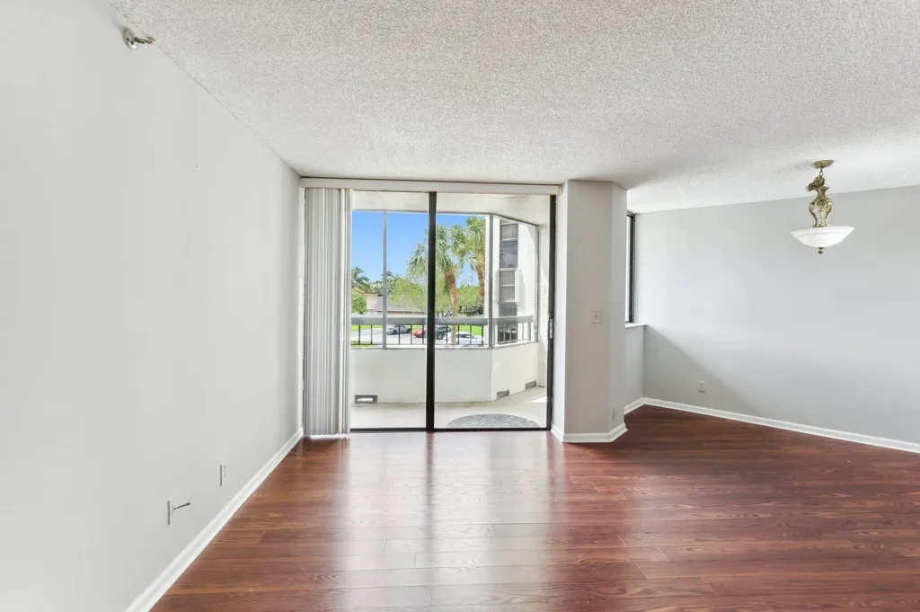 6463 La Costa Drive Boca Raton FL 33433