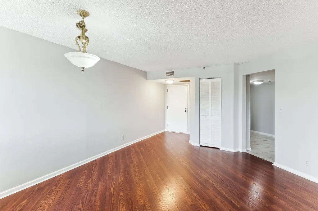 6463 La Costa Drive Boca Raton FL 33433