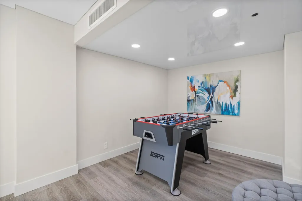 340 Sunset Drive Fort Lauderdale FL 33301