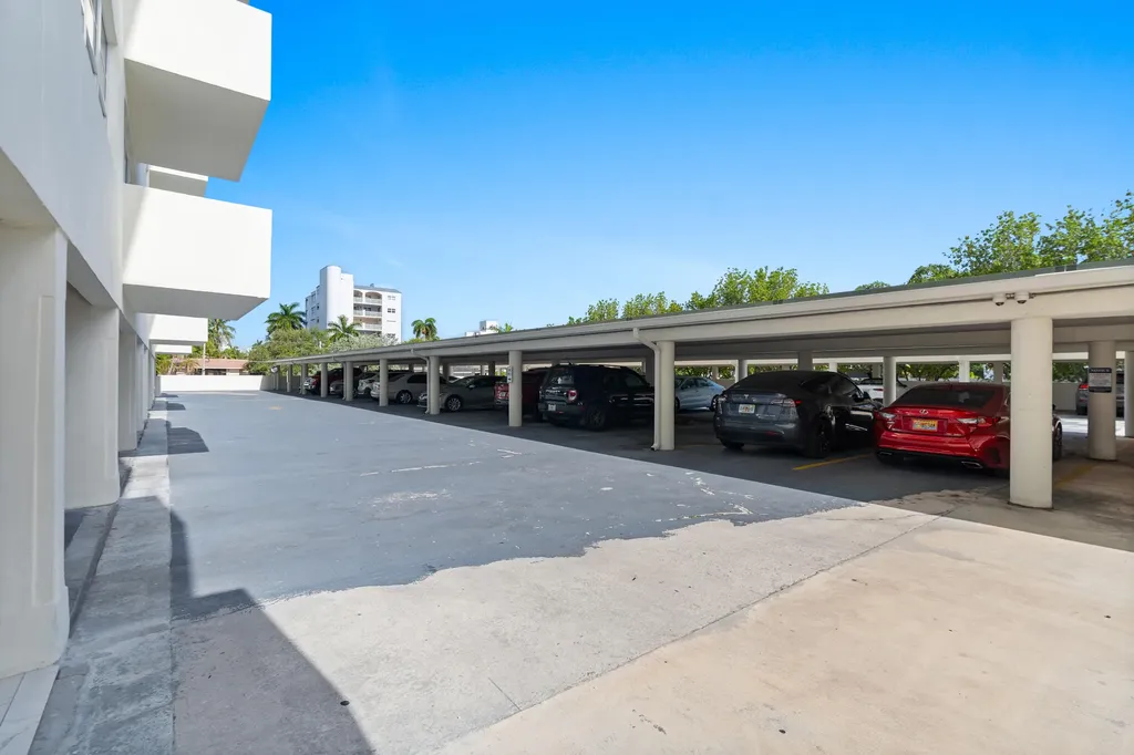 340 Sunset Drive Fort Lauderdale FL 33301