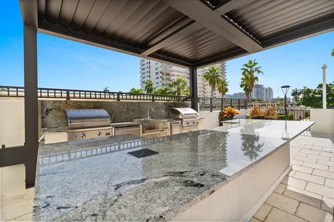 340 Sunset Drive Fort Lauderdale FL 33301