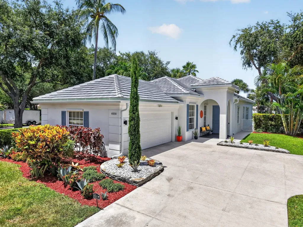 4690 Hammock Circle Delray Beach FL 33445