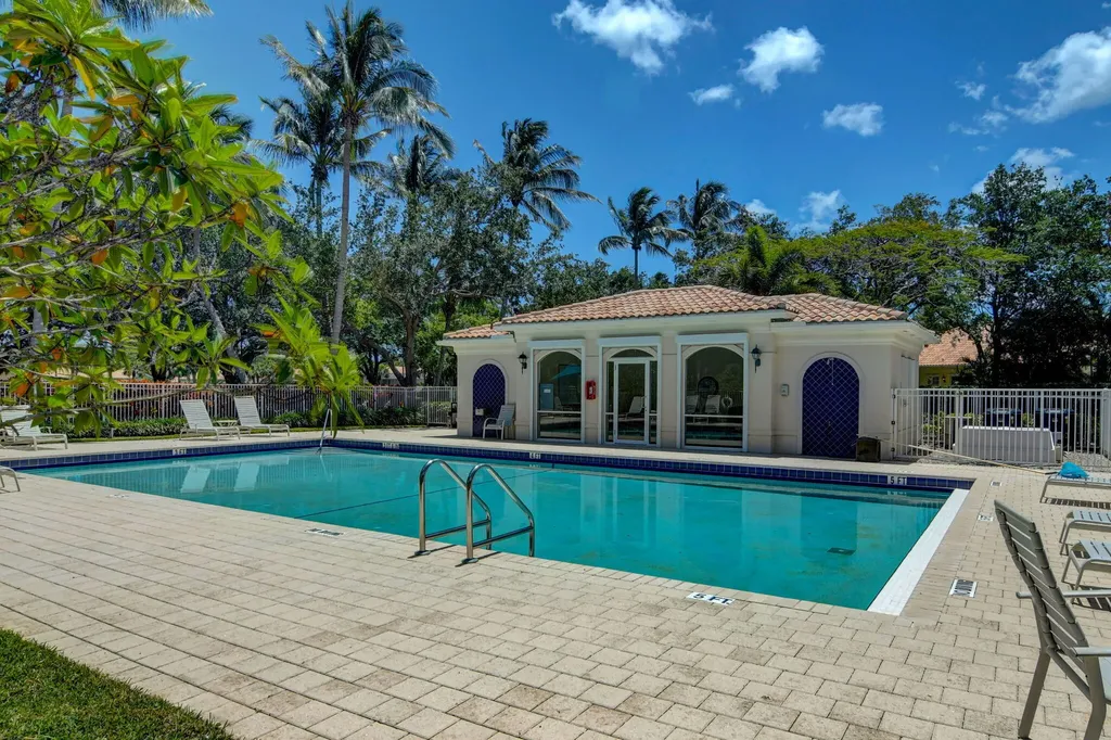 4690 Hammock Circle Delray Beach FL 33445
