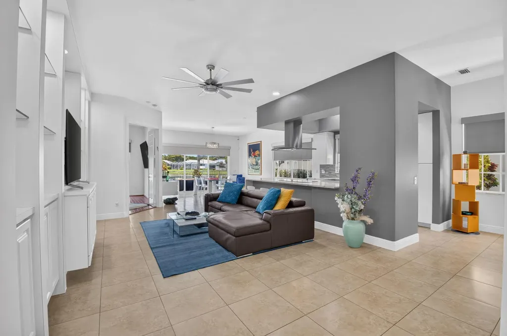 4690 Hammock Circle Delray Beach FL 33445