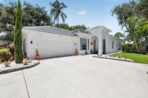 4690 Hammock Circle Delray Beach FL 33445