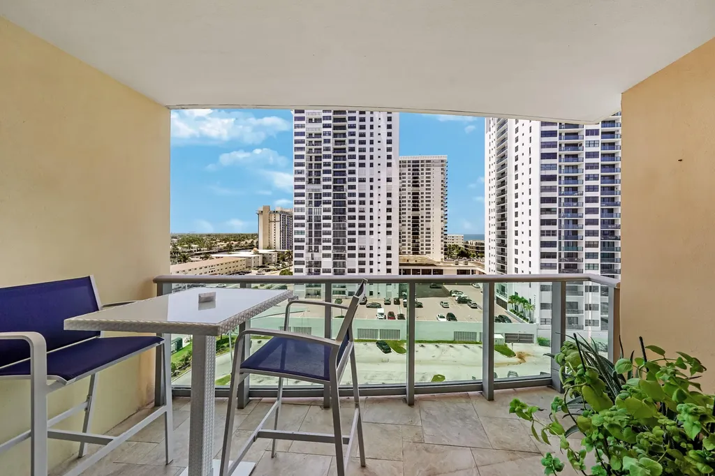 2501 S Ocean Drive Hollywood FL 33019