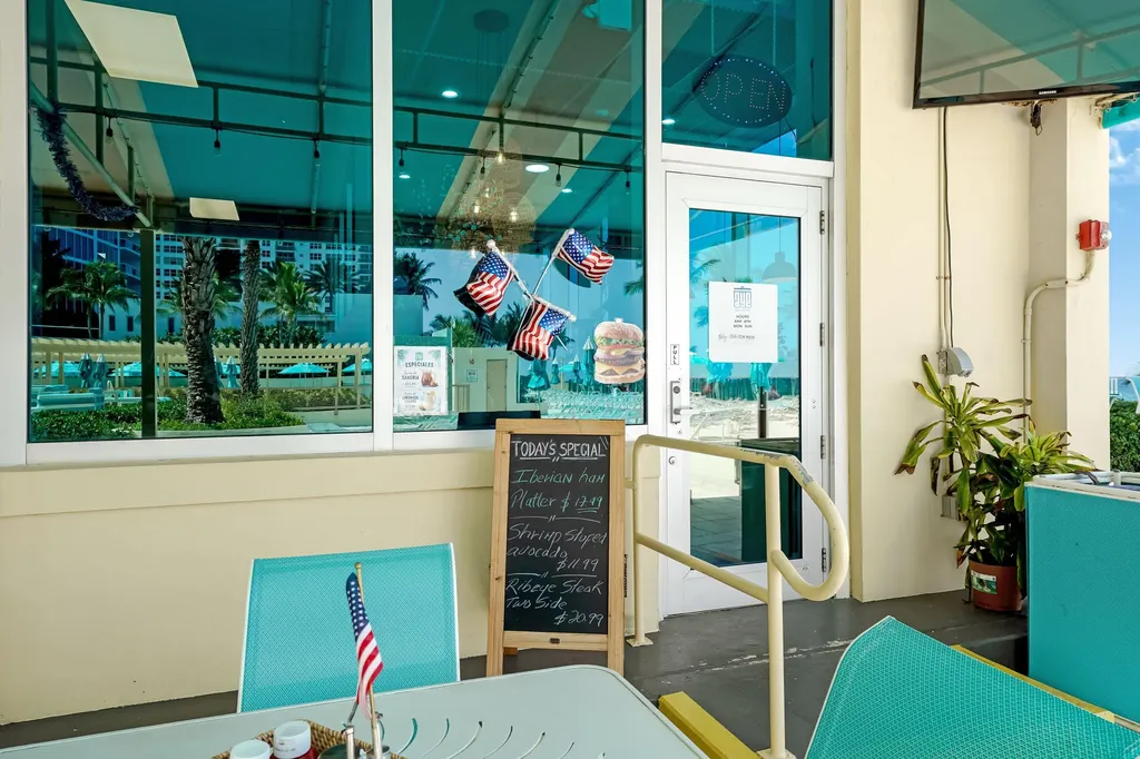 2501 S Ocean Drive Hollywood FL 33019