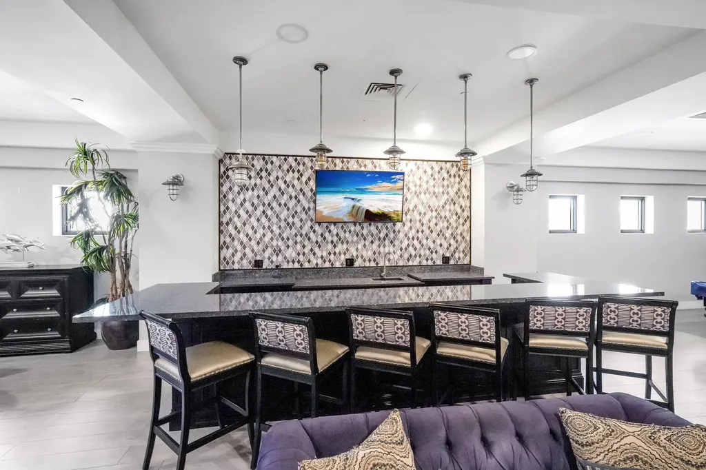 2501 S Ocean Drive Hollywood FL 33019