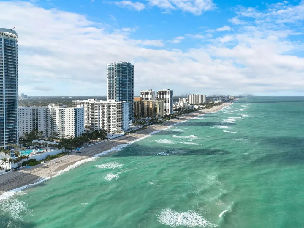2501 S Ocean Drive Hollywood FL 33019