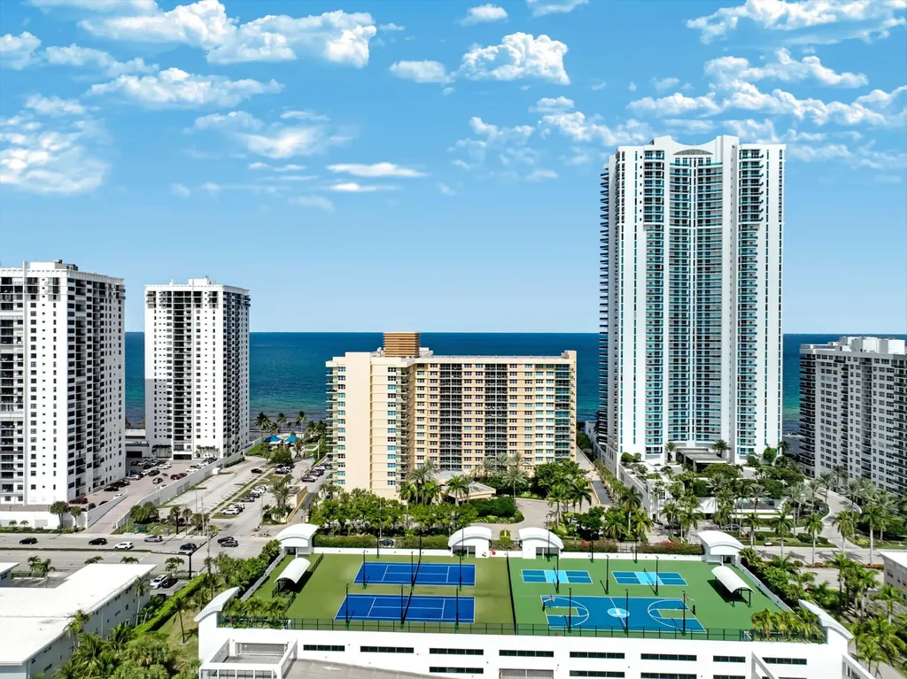 2501 S Ocean Drive Hollywood FL 33019