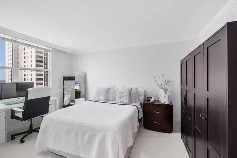 2501 S Ocean Drive Hollywood FL 33019