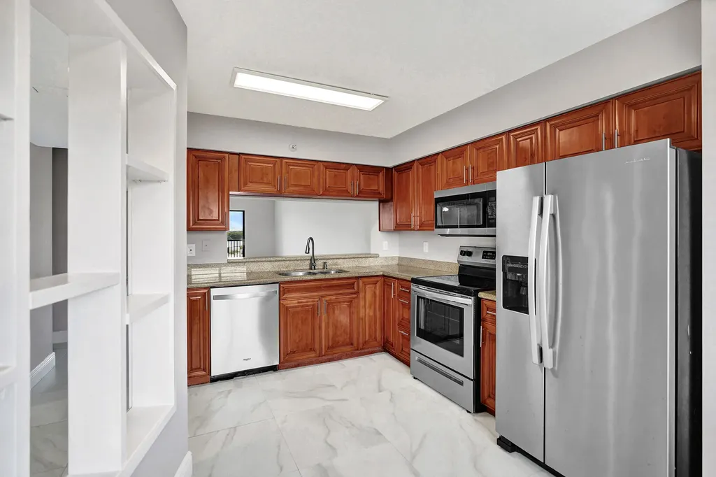 2200 S Cypress Bend Drive Pompano Beach FL 33069