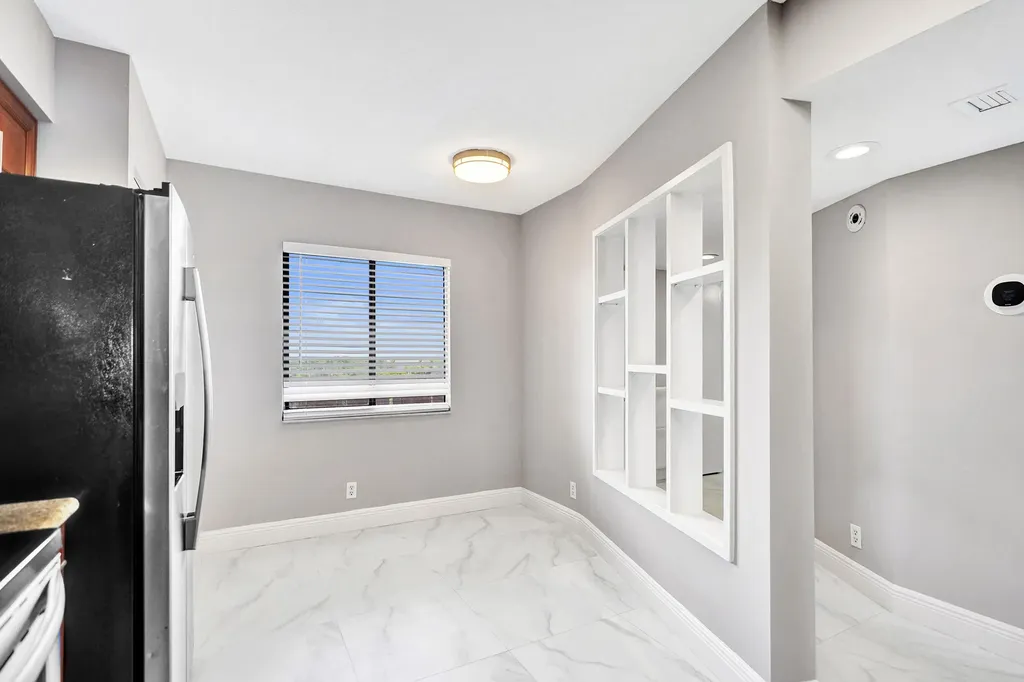 2200 S Cypress Bend Drive Pompano Beach FL 33069