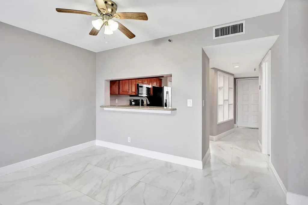 2200 S Cypress Bend Drive Pompano Beach FL 33069